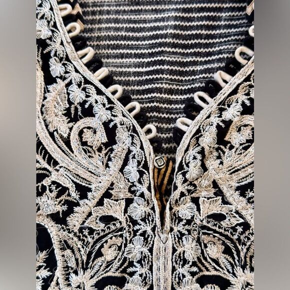 Sana Safinaz Black & Gold Embroidered Tunic – Designer Top - Picture 2 of 11